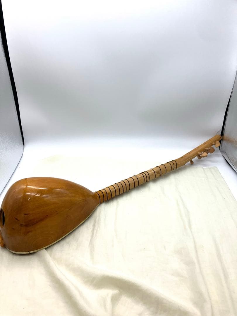 トルコ　サズ　Saz 民族楽器　弦楽器