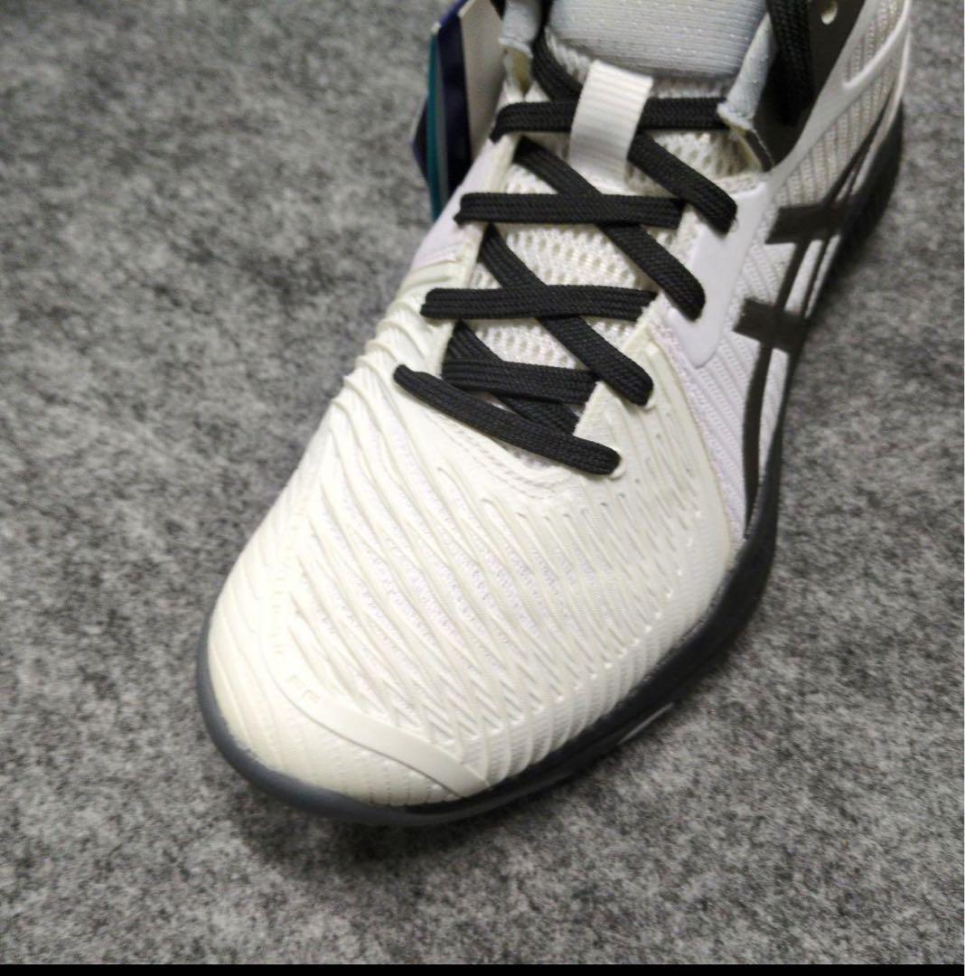 底値！新品タグ付きアシックス　バレーボールシューズ24.5cm