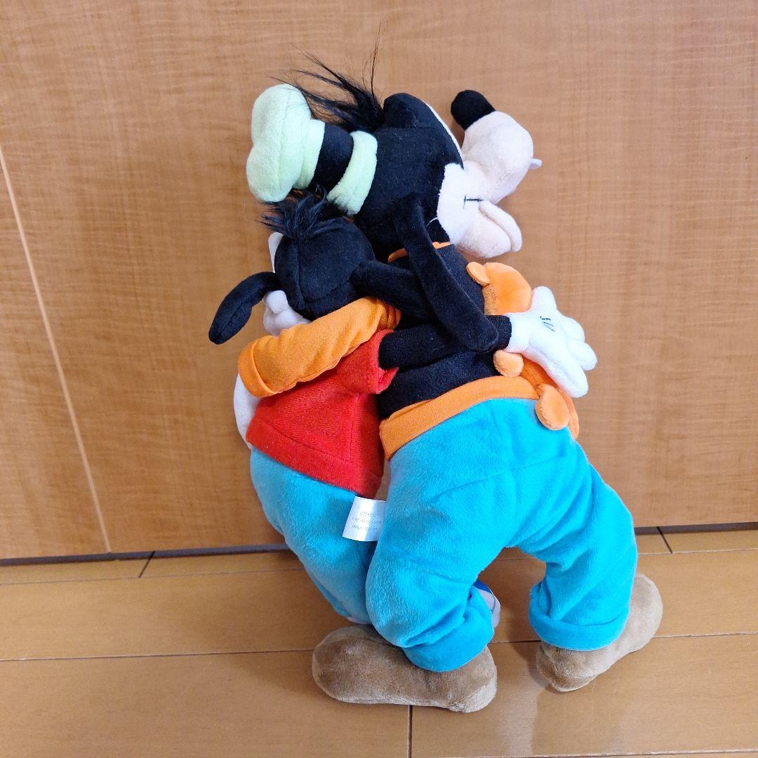 ディズニーストア限定　グーフィー マックス ハグ ぬいぐるみ ディズニー