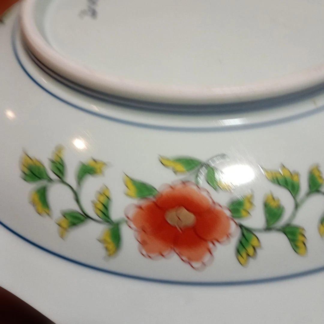 八角形の伝統的な絵柄陶器皿