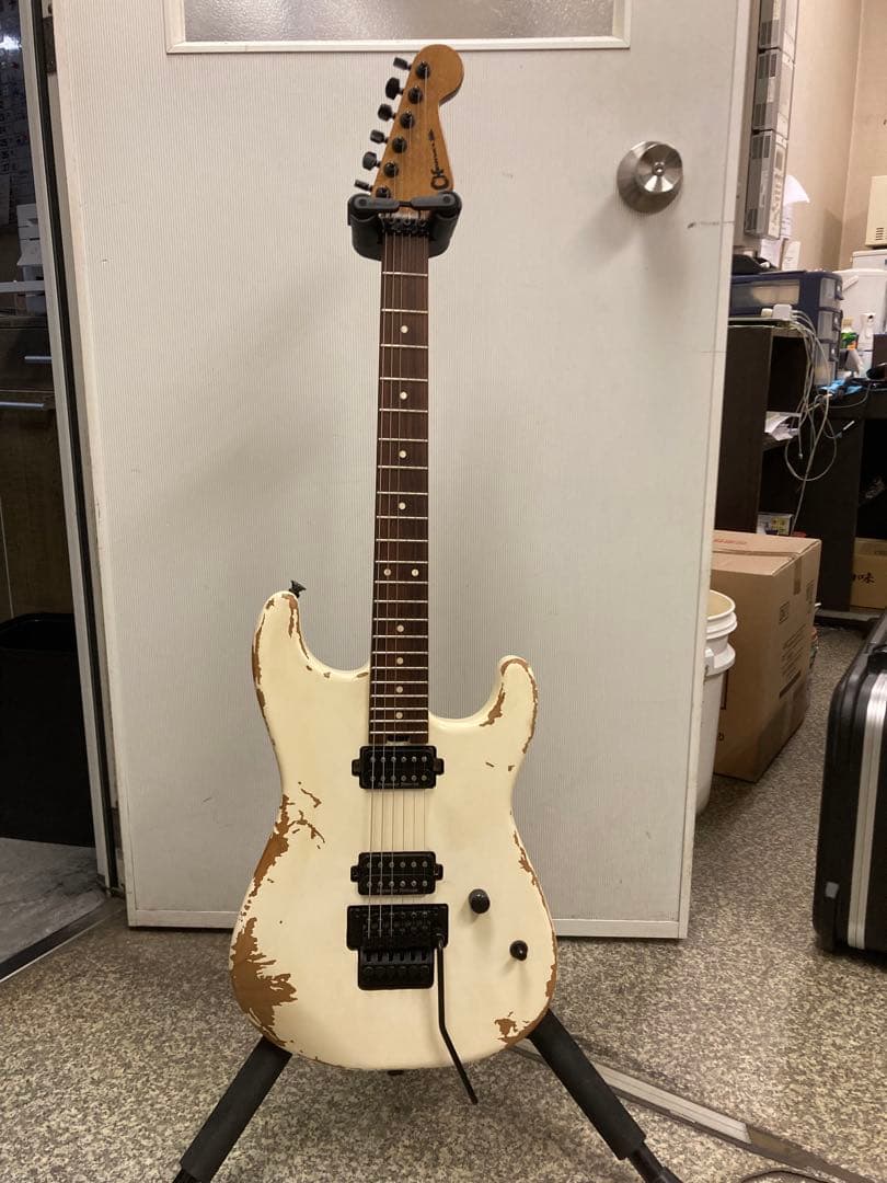 CHARVEL ( シャーベル ) 純正ハードケース付き