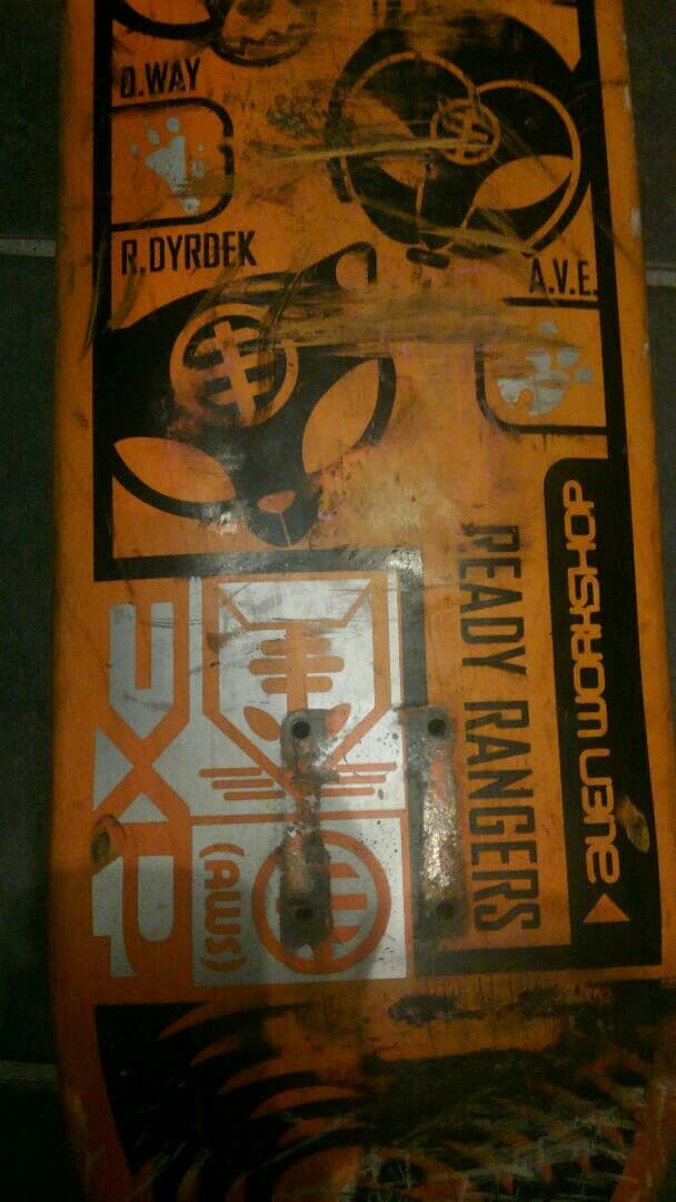 スケボーデッキ　エイリアンワークショップ