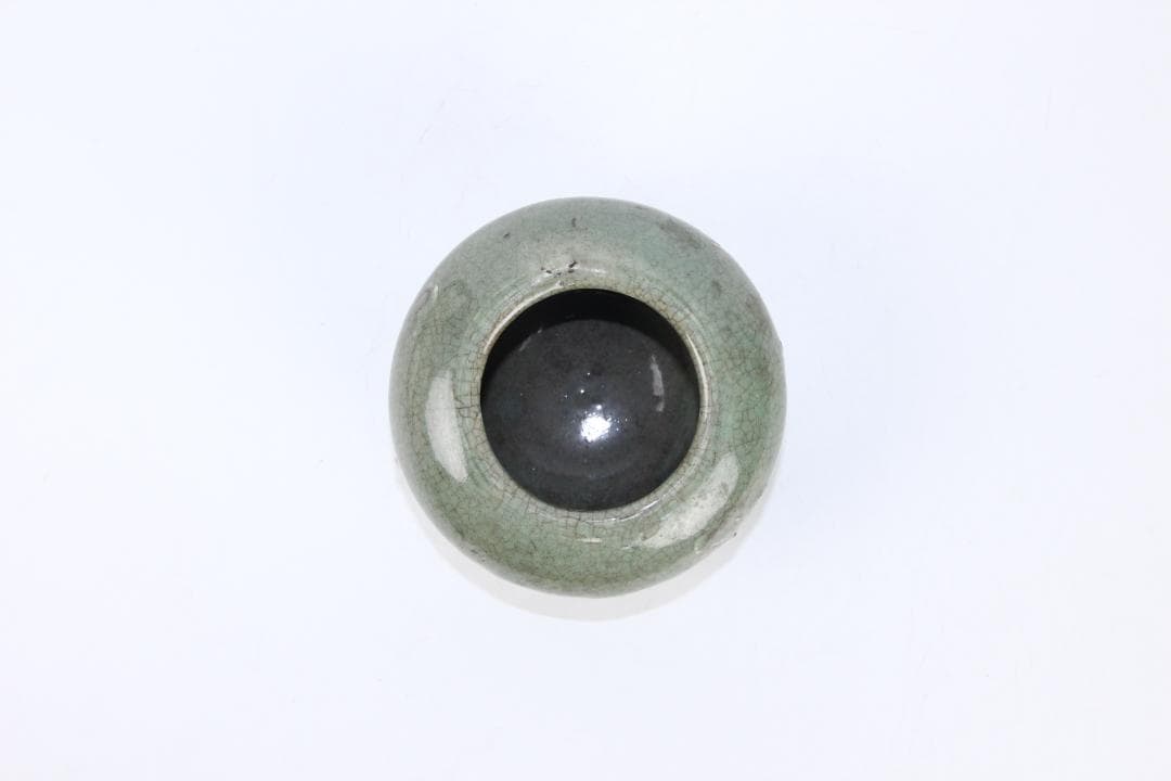 高麗時代後期（14世紀）青磁 象嵌 小壺　雲鶴文系　高麗青磁 FF01-09