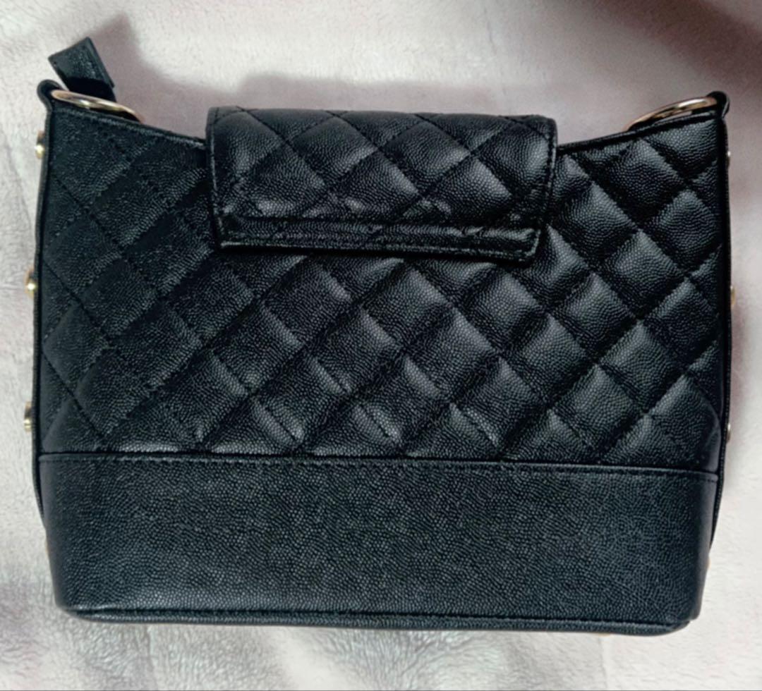 CHANEL ブラック キルティングバッグ