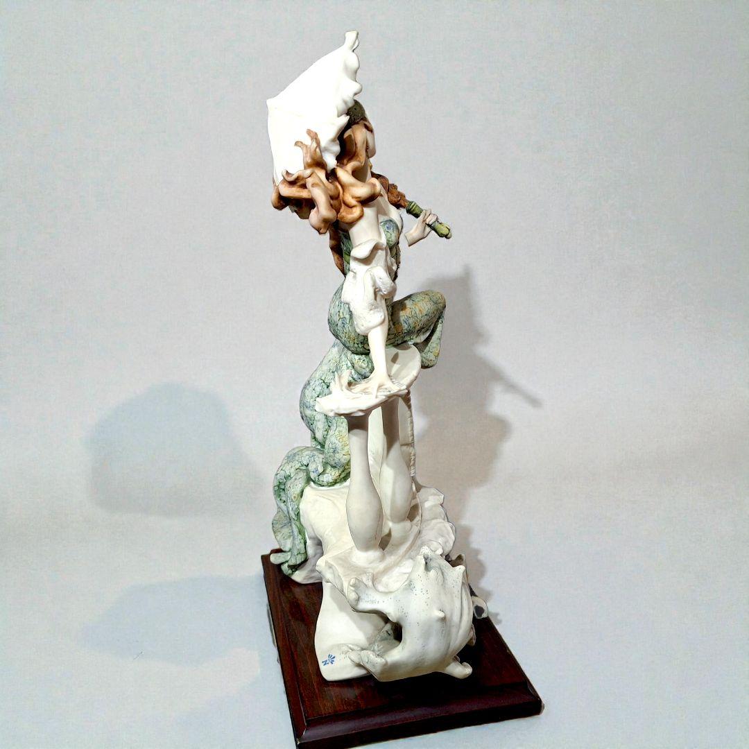 G Armani 1985 大型フィギュリン 女性像 Florence 傘欠け