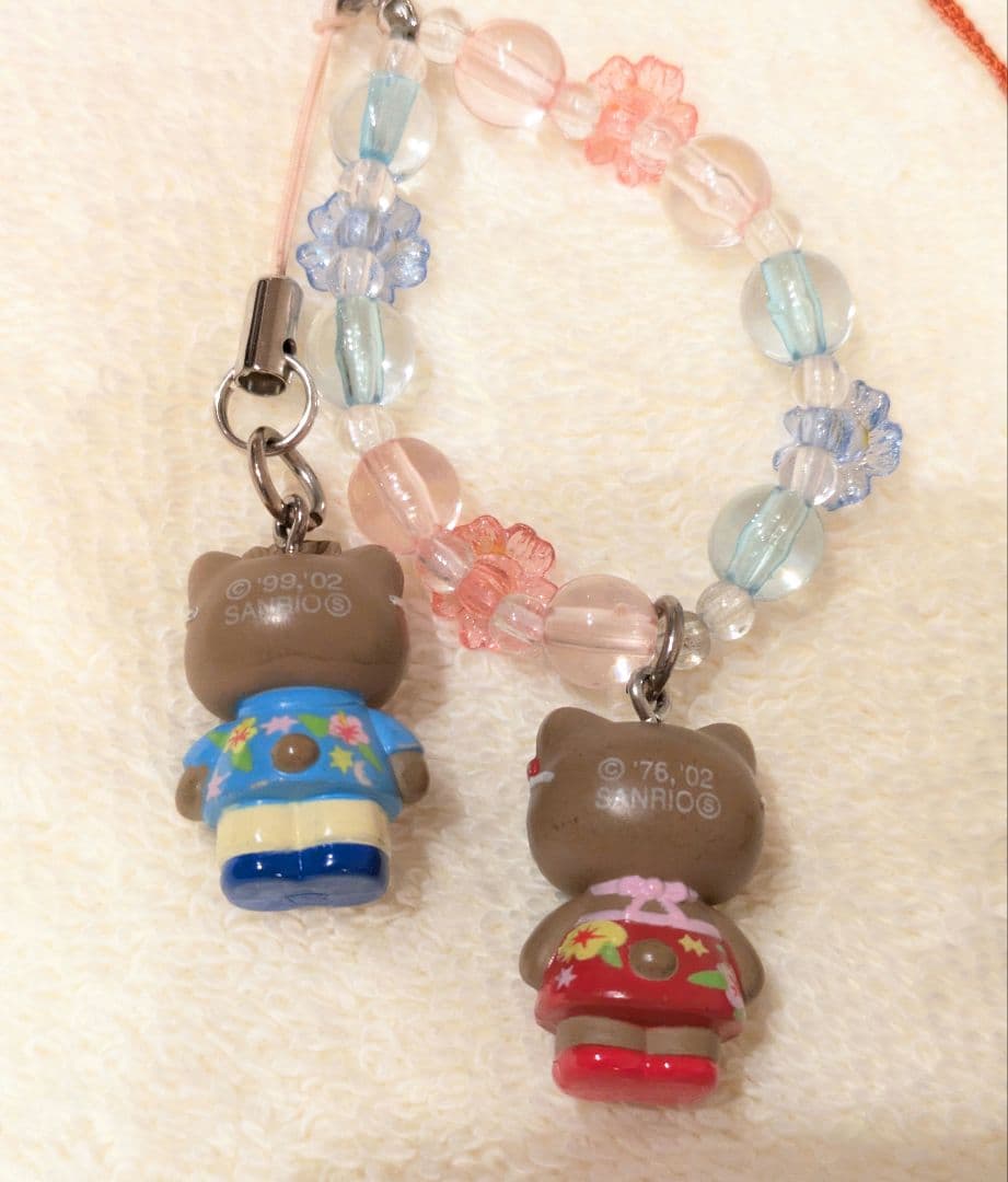 【ハローキティ】Kitty＆Daniel　沖縄限定　日焼け　ご当地キティ　根付け