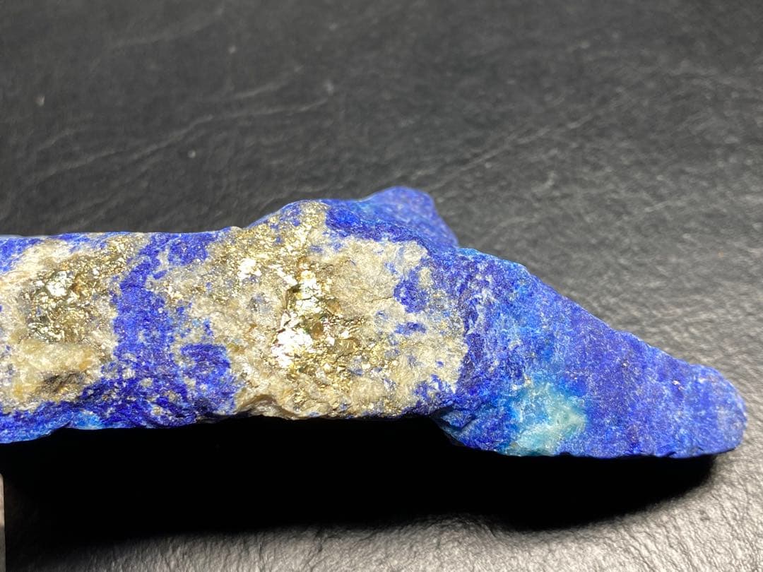 ラピスラズリ　原石　177g