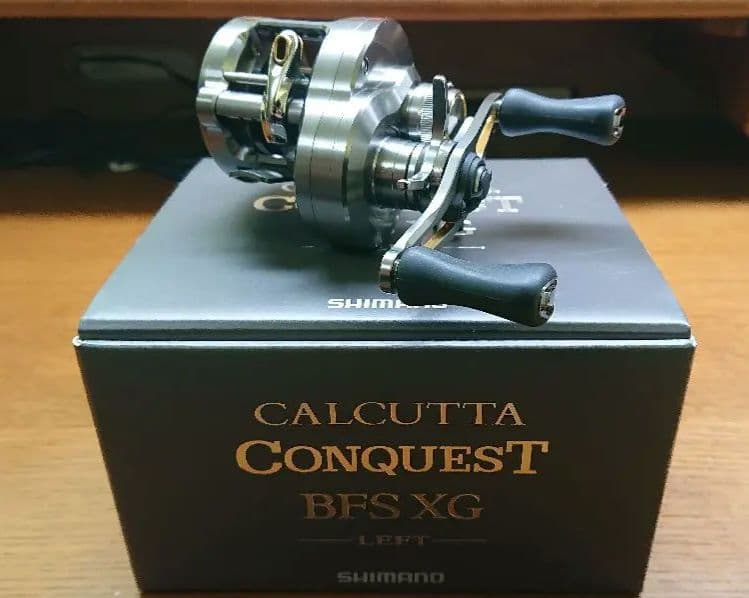 シマノ 23カルカッタコンクエストBFS XG 左ハンドル(美品)