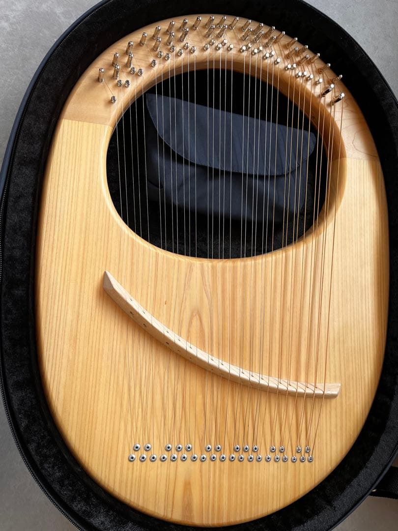 「ライアー34弦 アフロディーテ竪琴 エッグちゃんモデル 曲線ブリッジ 美品」