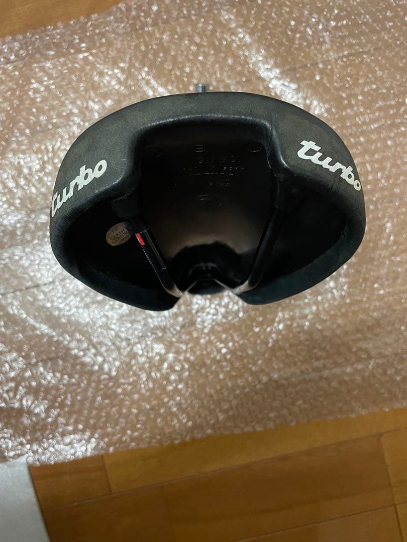 selle ITALIA turbo セライタリアターボ黒