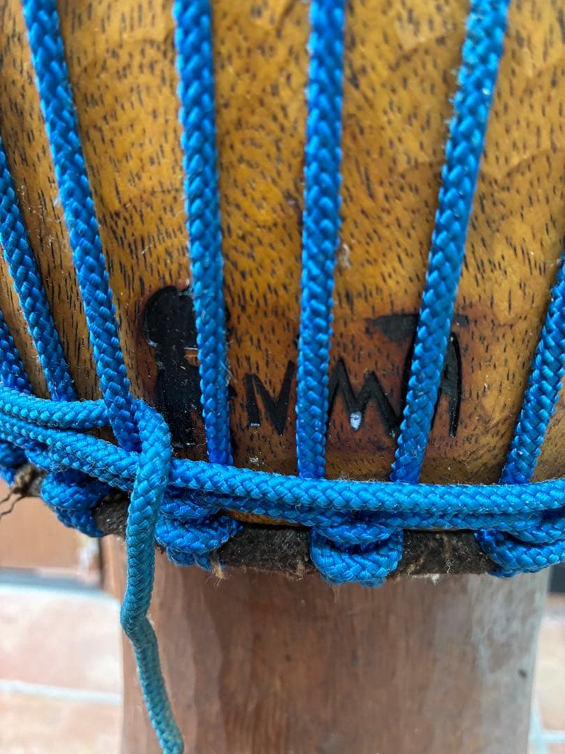 週末値下げ　ジャンベ　大型木製　メーカー製造国不明