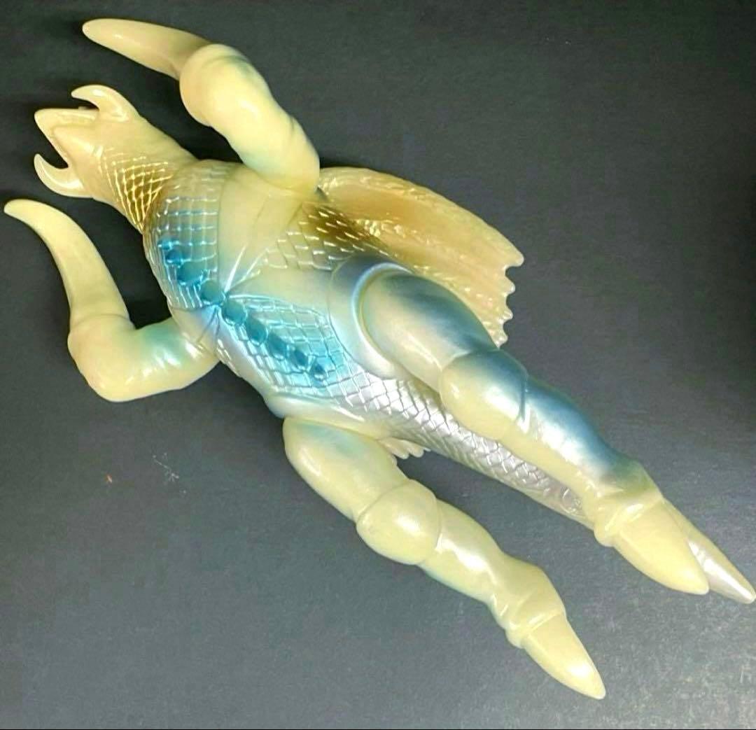 希少■ マルサン ガイガン 飛行形態 蓄光 ソフビ / 東宝