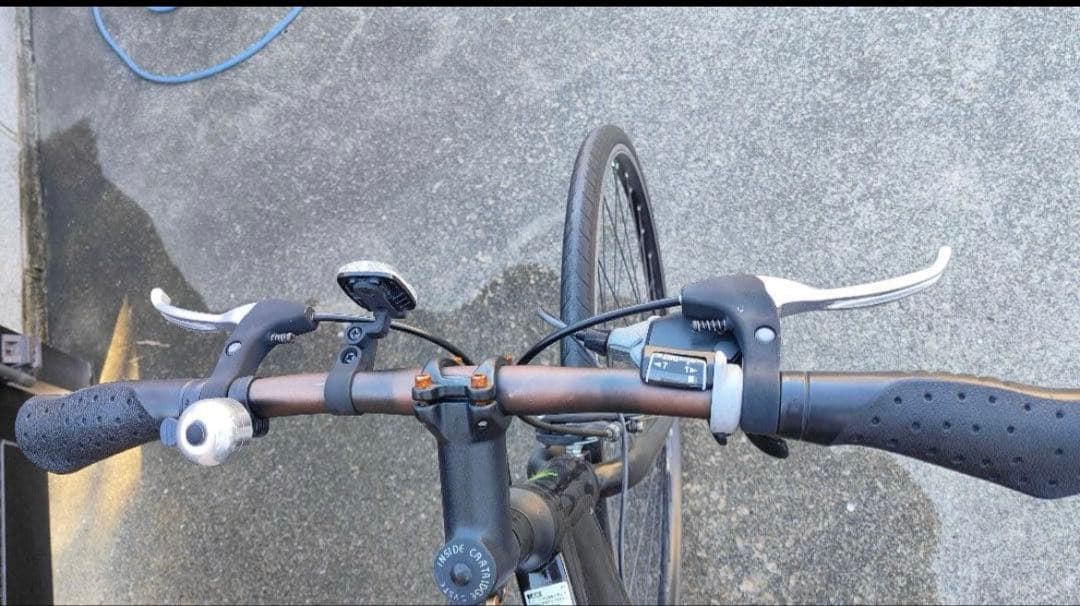 綺麗です。アルミフレームロードバイク7段変速サイズ700✕28C手渡し対応のみ！