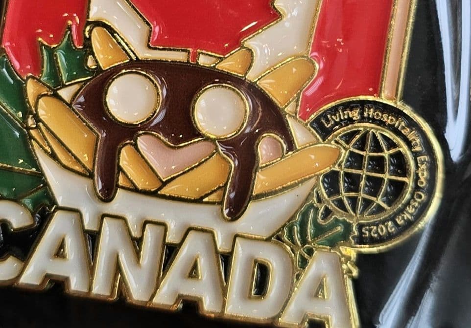 【非売品】大阪関西万博　カナダ　ピンバッジ