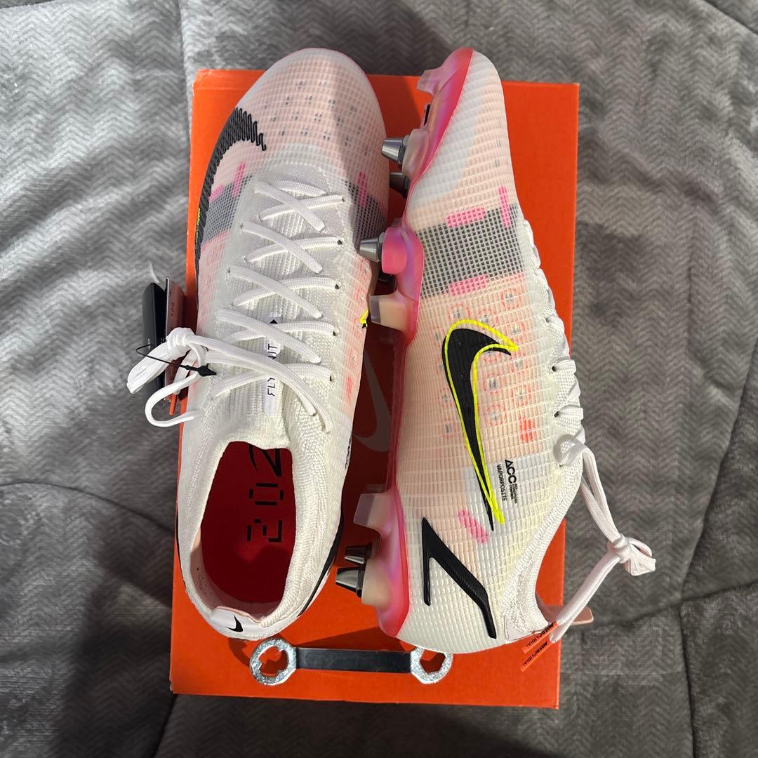 NIKE マーキュリアルSG