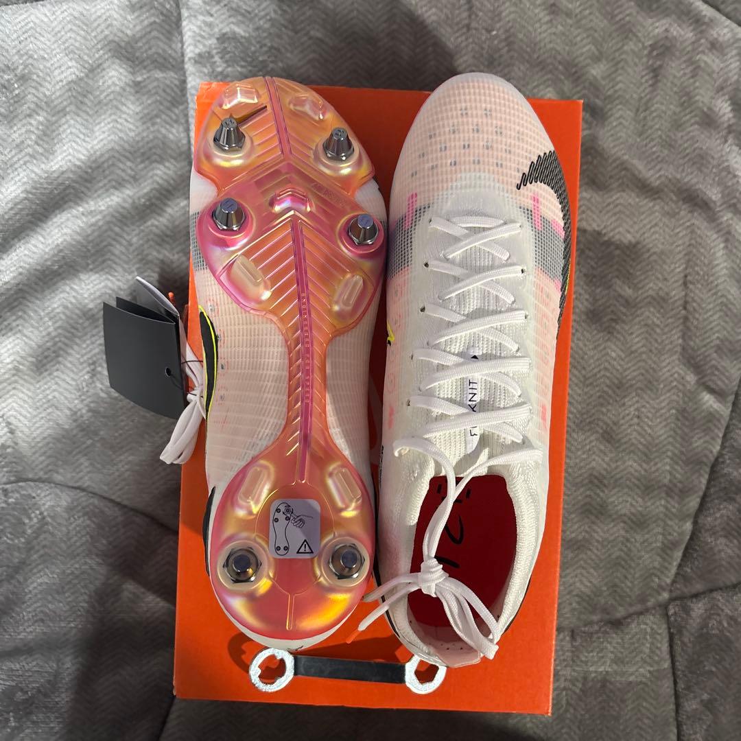 NIKE マーキュリアルSG