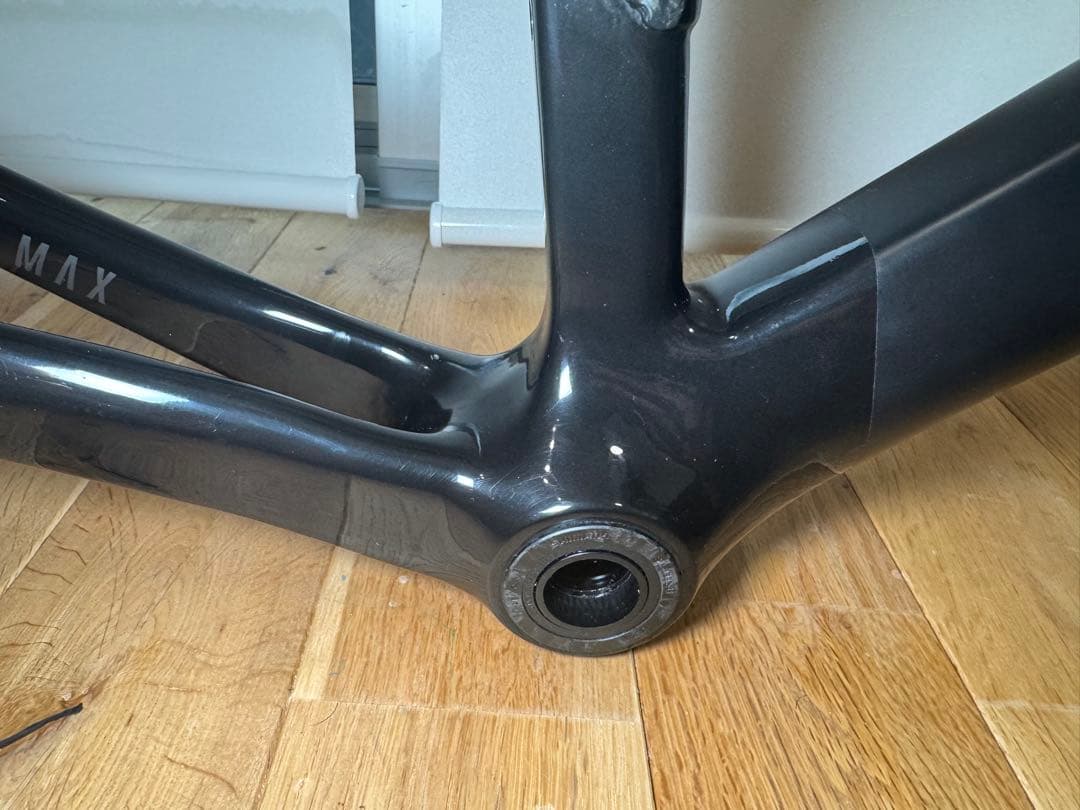 フレームセットFOCUS IZALCO MAX DISC 9　2022年