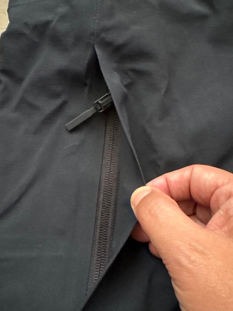 ブラックダイアモンド　メンズ リーコンストレッチスキーシェル　Mサイズ