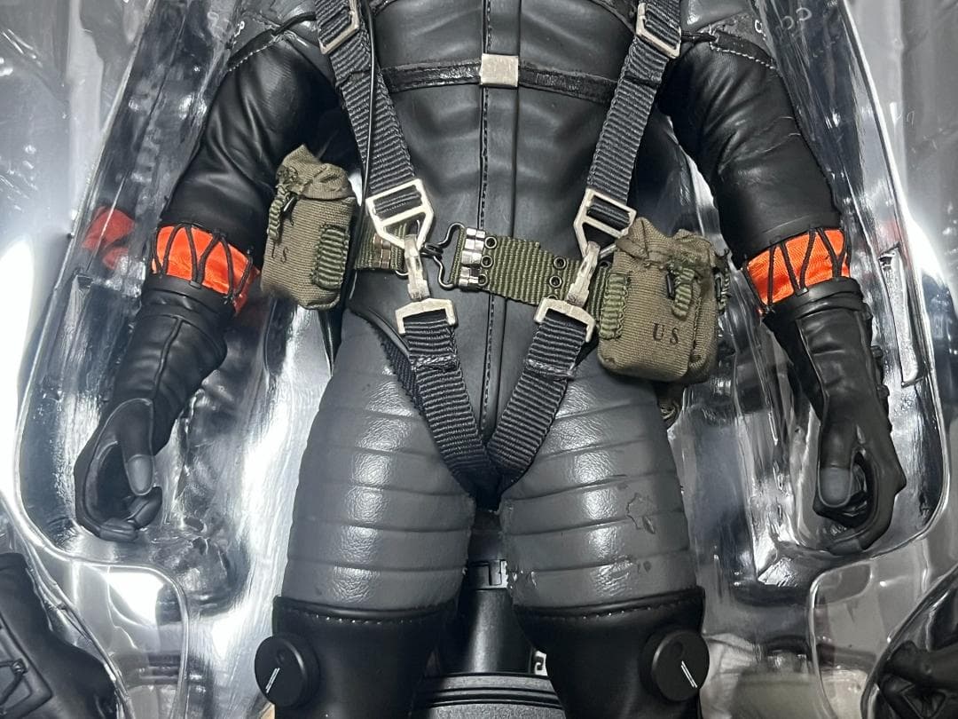 ホットトイズ ビデオゲームマスターピース メタルギアソリッド スネーク スーツ版