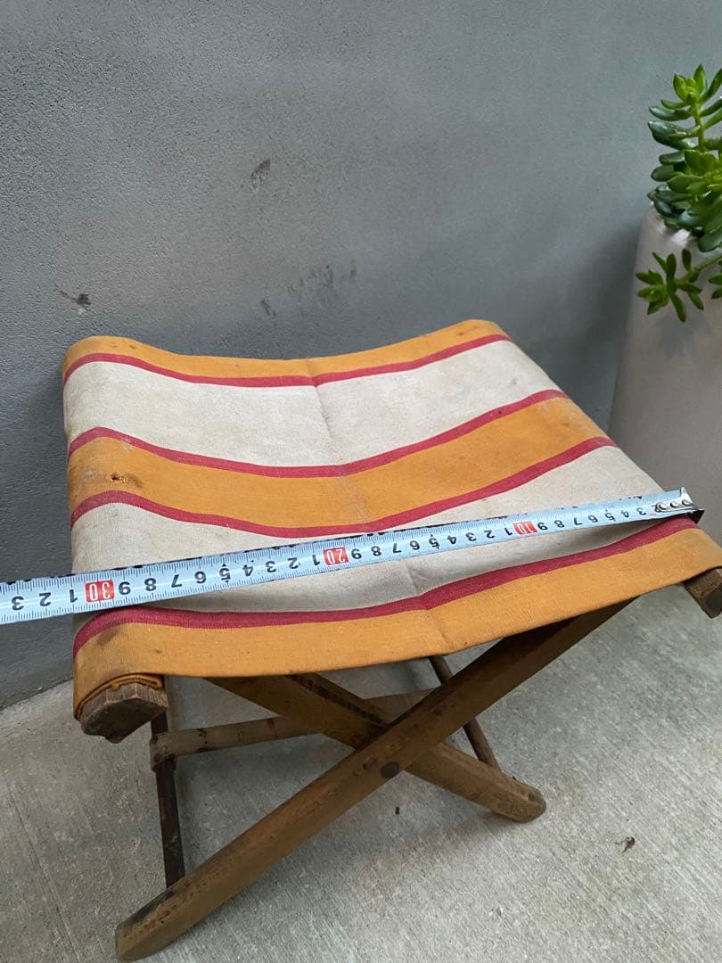 更に値下げ中‼️ベルギーアンティーク木製折りたたみスツールジュドバル広場の蚤の市