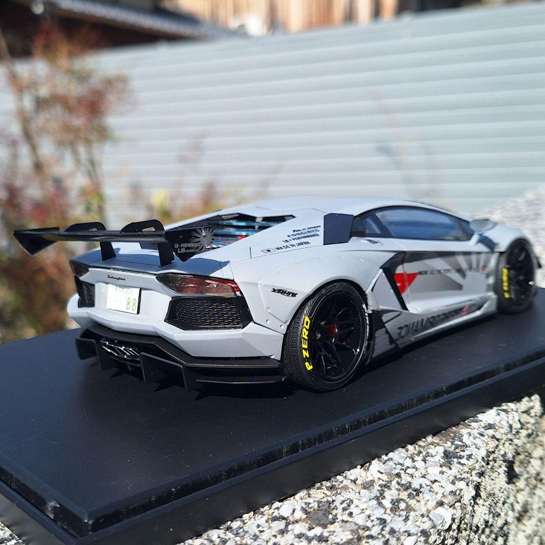 アオシマ1/24 ムルシエラゴ アヴェンタドール 零戦(専用品)