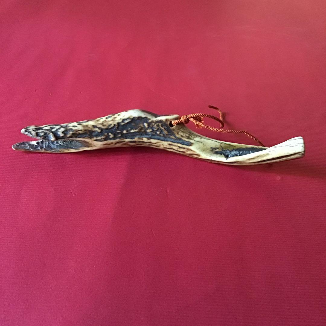 差し根付け　時代物　トロトロの日本ホンシュウ鹿角材質　B2