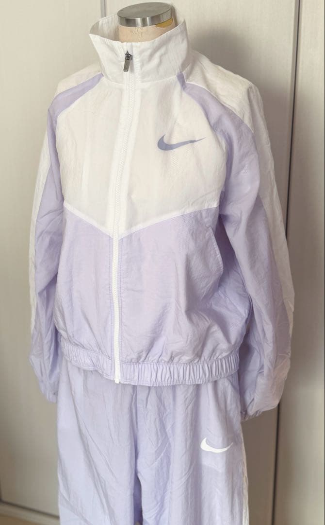 新品未使用❣️ナイキ　セットアップ　スポーツウェア　ジャージ　トラックジャケット