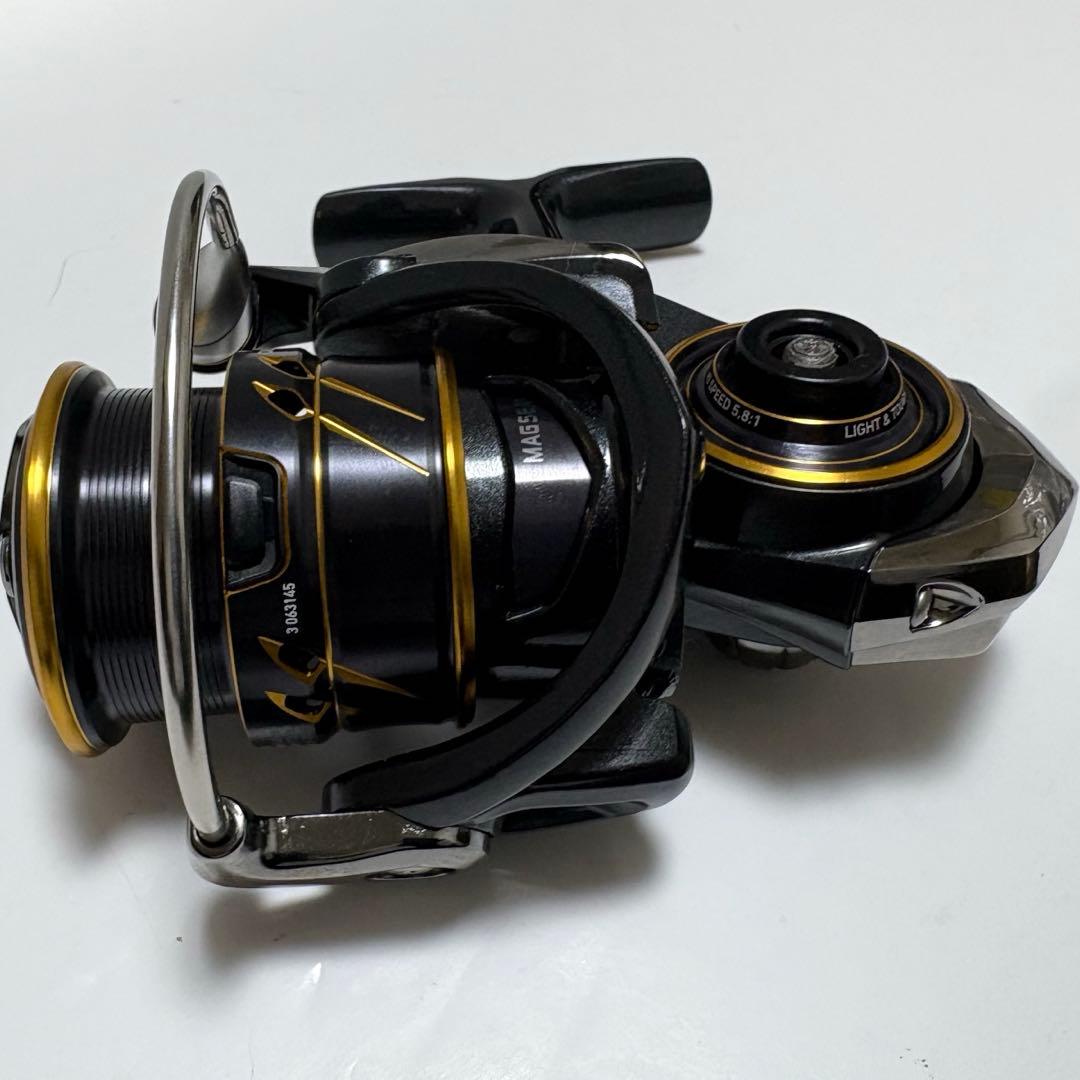 新品 DAIWA 21 CALDIA FC LT 2000S カルディア　ダイワ