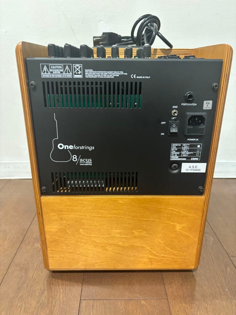 acus One for Strings 8 アコースティックギター用アンプ