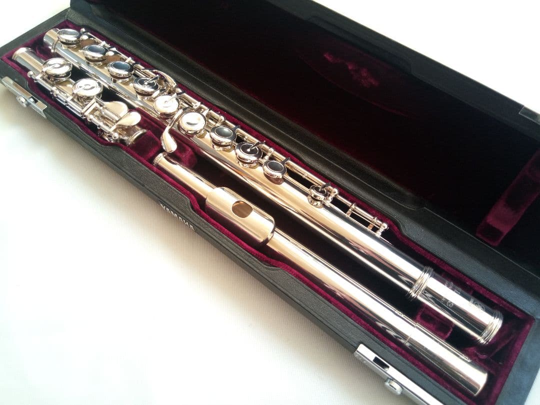 ♦フルメンテ済♦極上品♦総銀製♦ヤマハフルートハンドメイド　YFL63