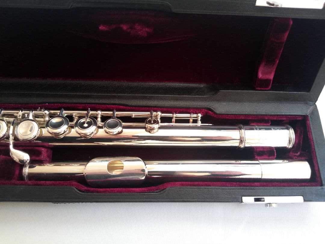 ♦フルメンテ済♦極上品♦総銀製♦ヤマハフルートハンドメイド　YFL63