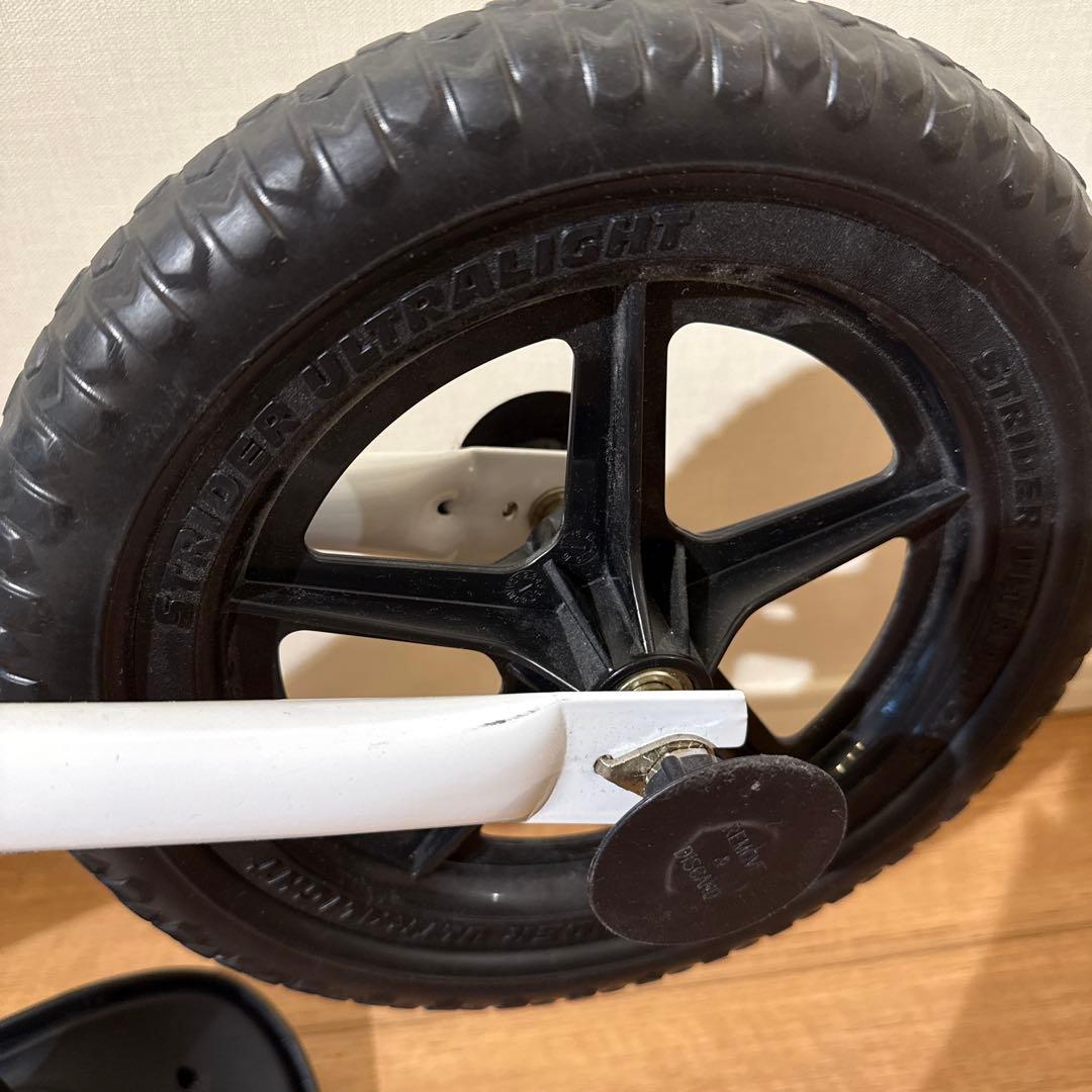 STRIDER バランスバイク 限定色 ST-J4 ホワイト