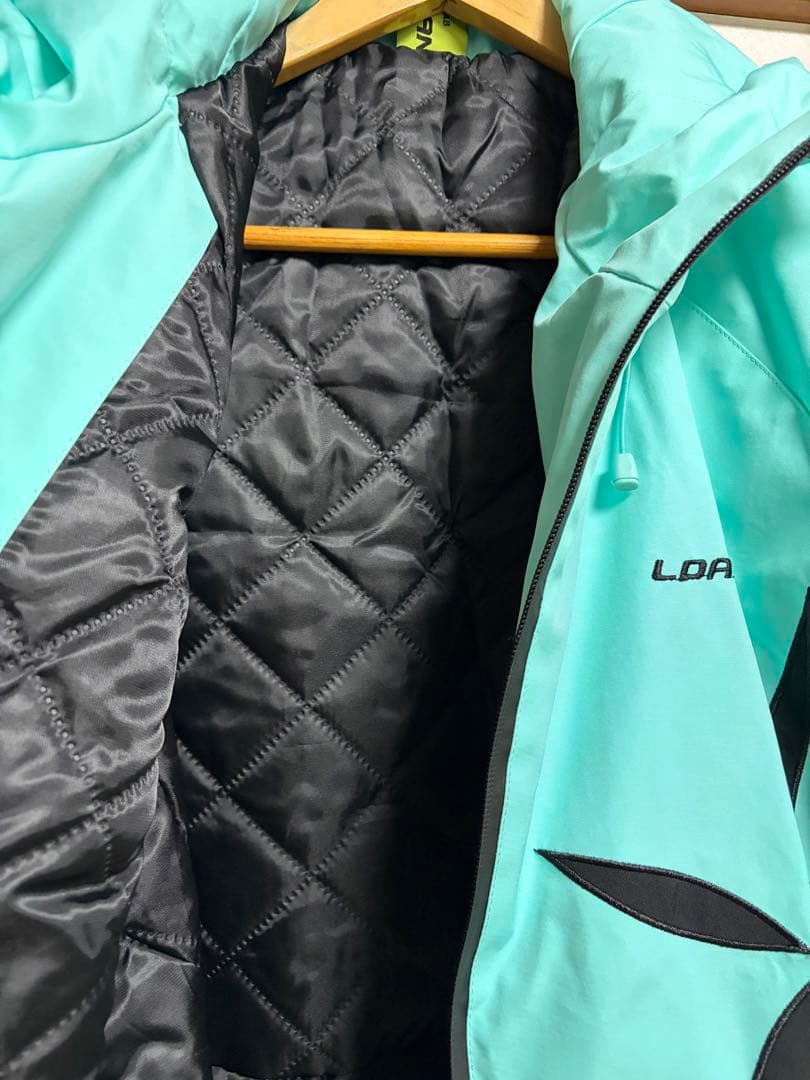 LOABスキーウェアー上下セット　スノーボードウェアーセット　男女兼用