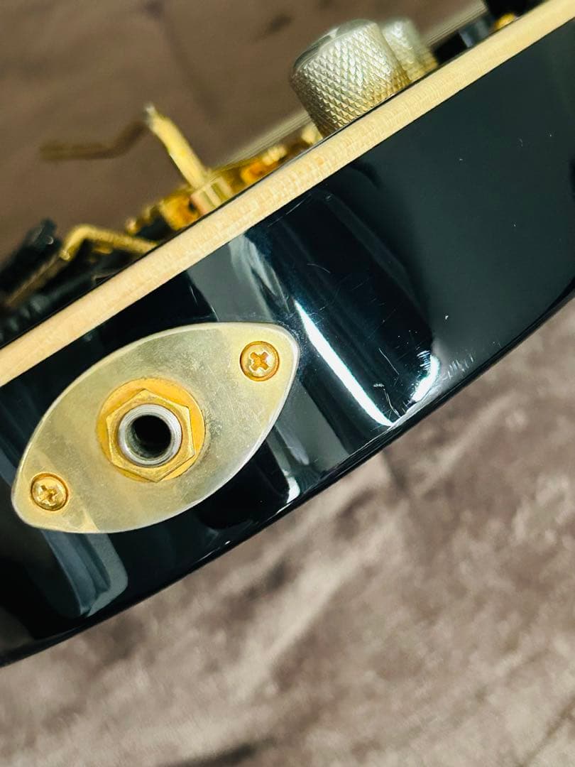 Suhr Modern Set Neck 2015年製 24F Floyd