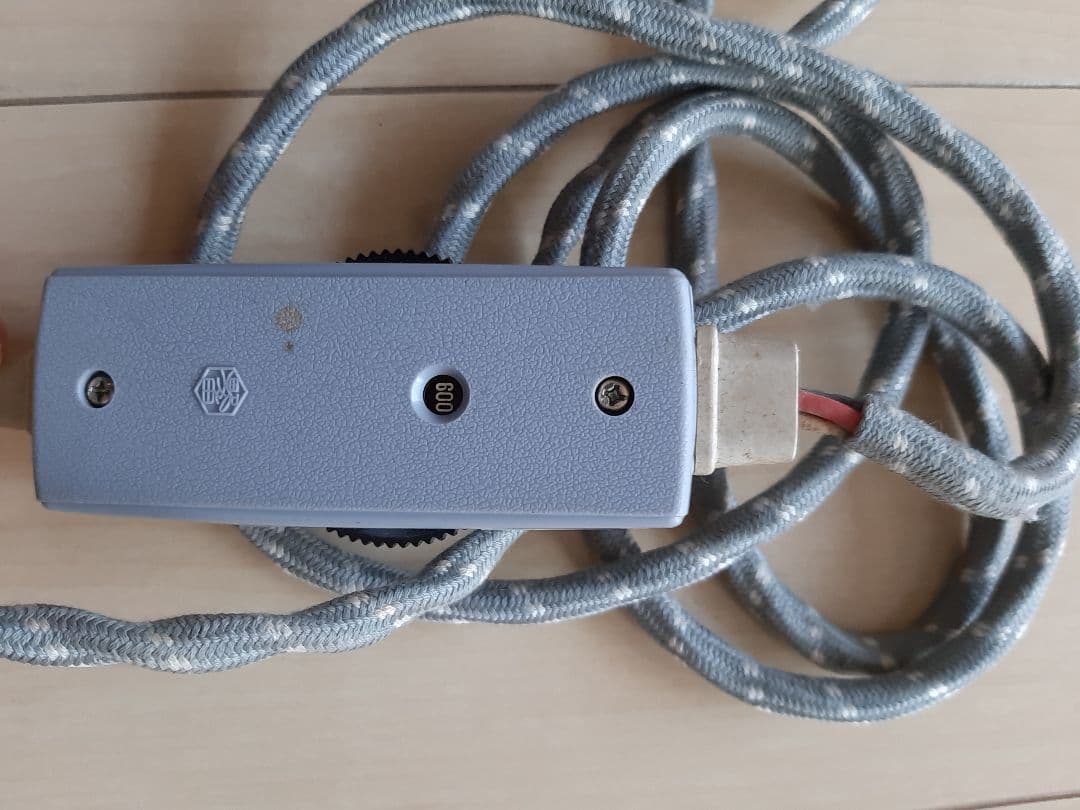 野々田商店 炭型電熱器 100V 600W(300Wと調整可)