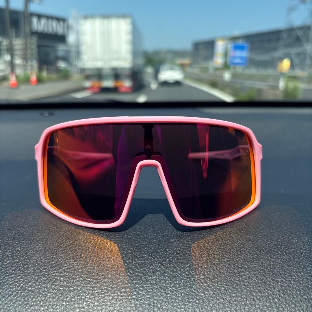 Oakley スポーツサングラス ピンク（ケース付き）
