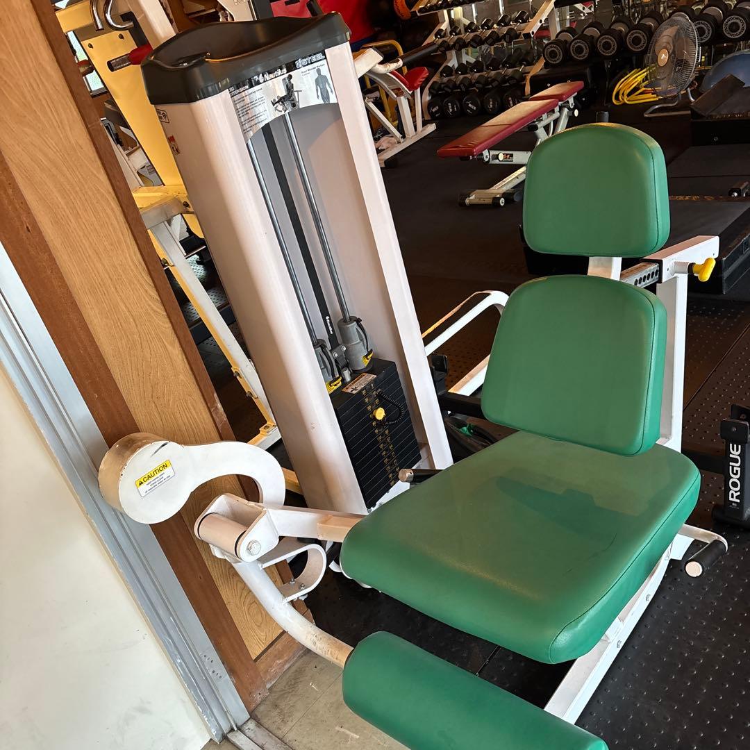 名機 Nautilus ノーチラス レッグエクステンションEX／業務用ジムマシン