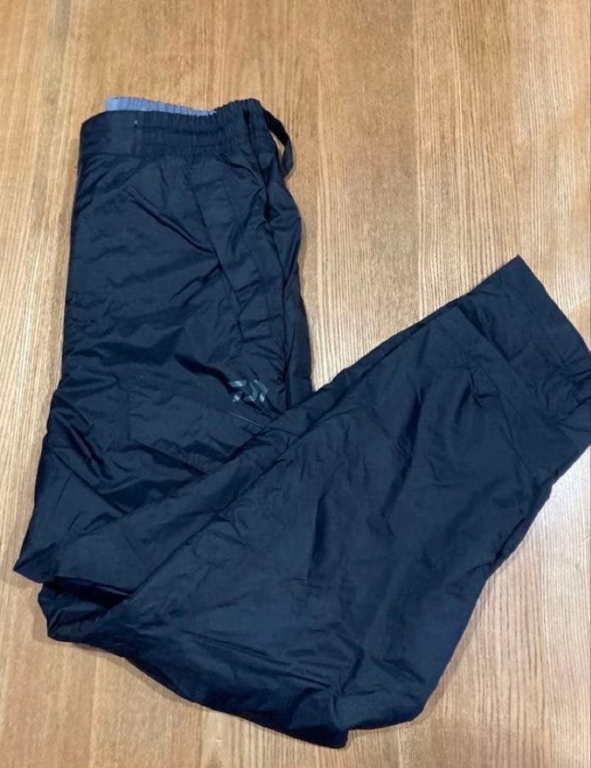 DIWA ダイワ　ナイロン　防寒スーツ　上下セット　M 　匿名発送