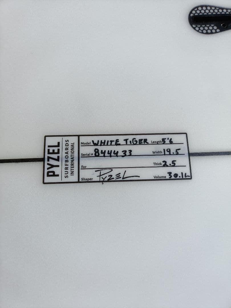 PYZEL パイゼル WHITETIGER ホワイトタイガー 5'6　引取り限定