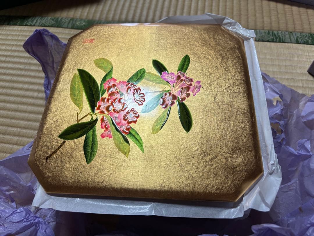 金色花模様の重箱 4仕切り　2段　石楠花