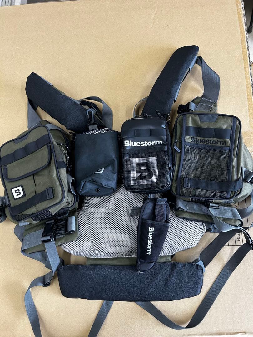 Bluestorm フローティングベスト