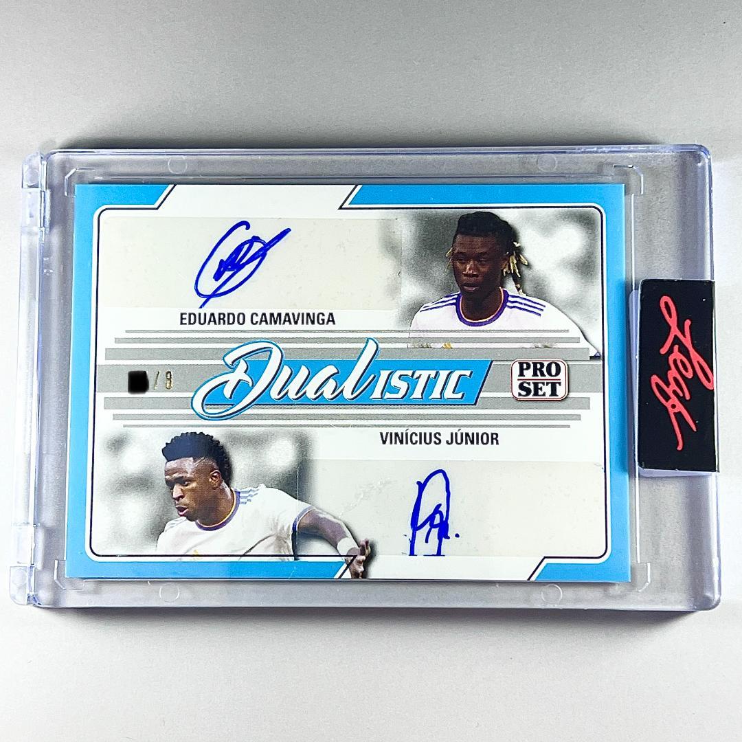 【直筆サイン!世界限定8枚】カマビンガ ヴィニシウス Leaf レアル・マドリー