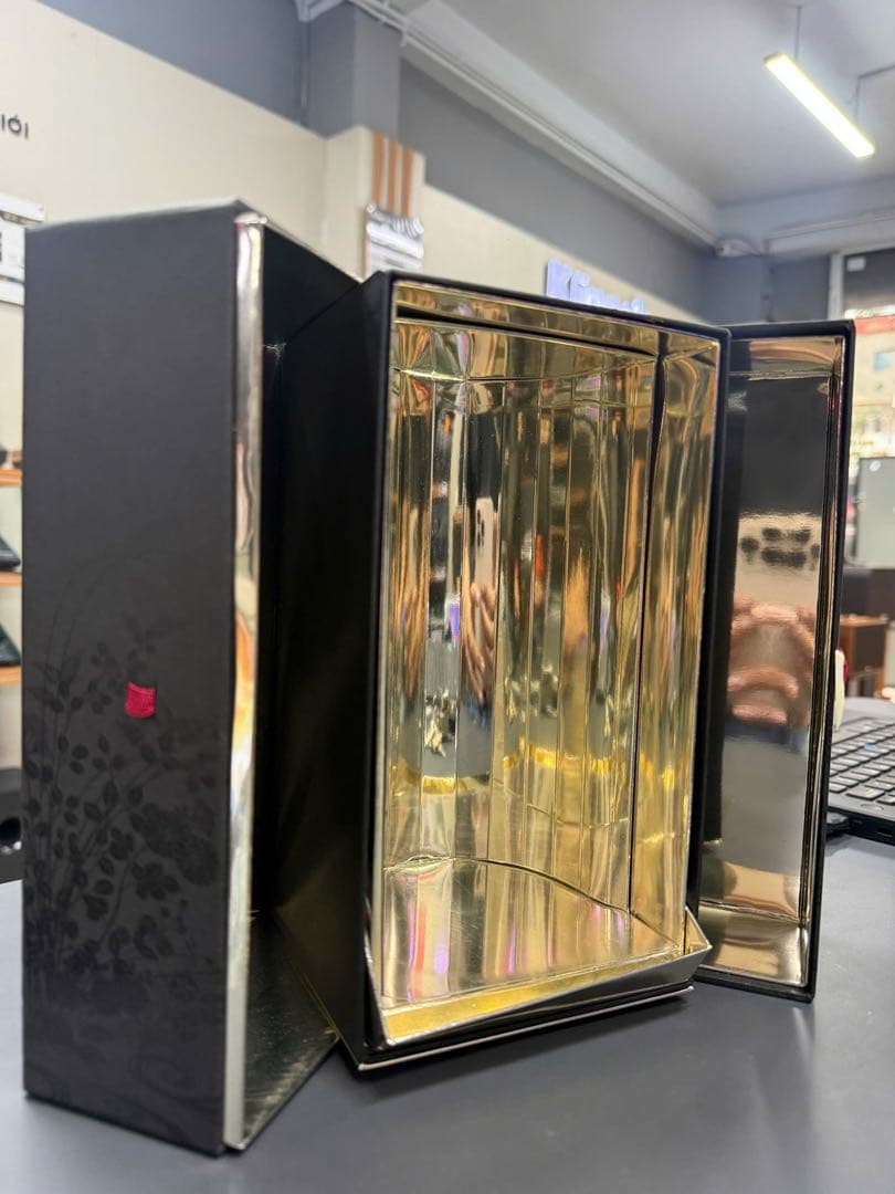 Hibiki 17 Year Old Japanese Whisky 箱のみ