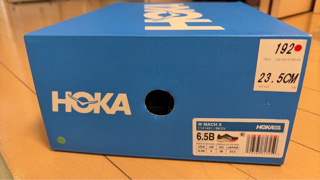 HOKA ランニングシューズ ／23.5cm／W MACH X