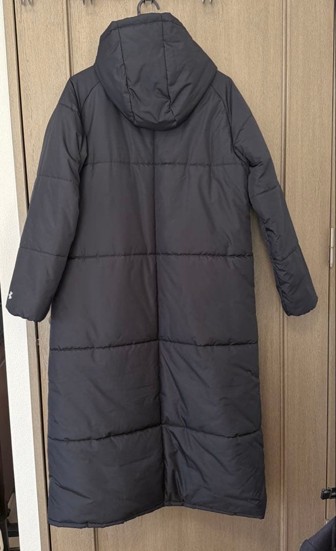 【美品】Under Armour ブラックベンチコート