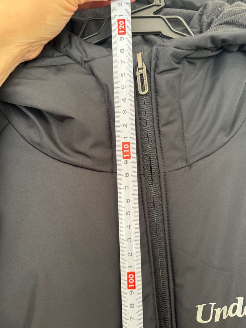 【美品】Under Armour ブラックベンチコート