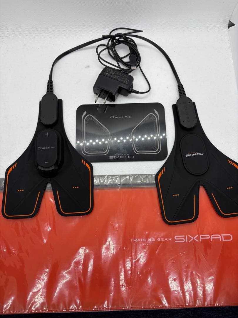 【美品】チェストフィット シックスパッド SIXPAD
