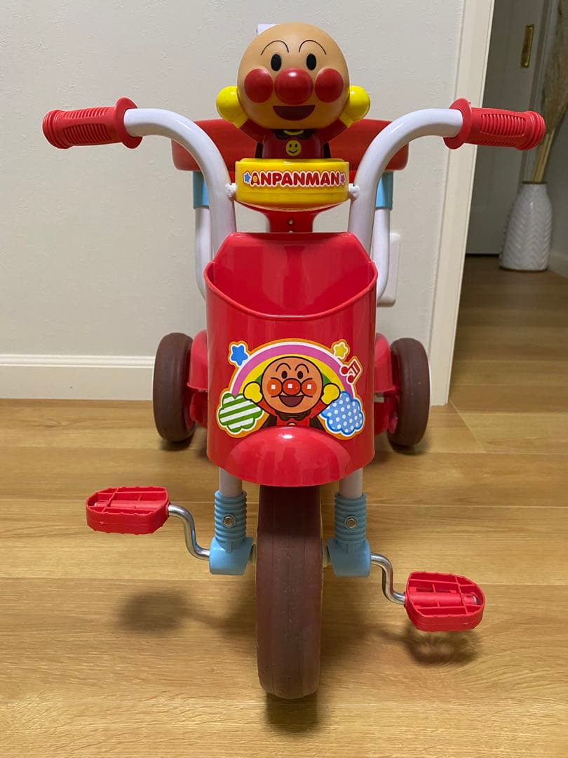 アンパンマン 三輪車 赤 黄色