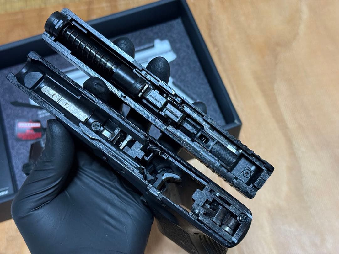 東京マルイ GLOCK 19 ガスブローバック　中古　予備マグ2本付き