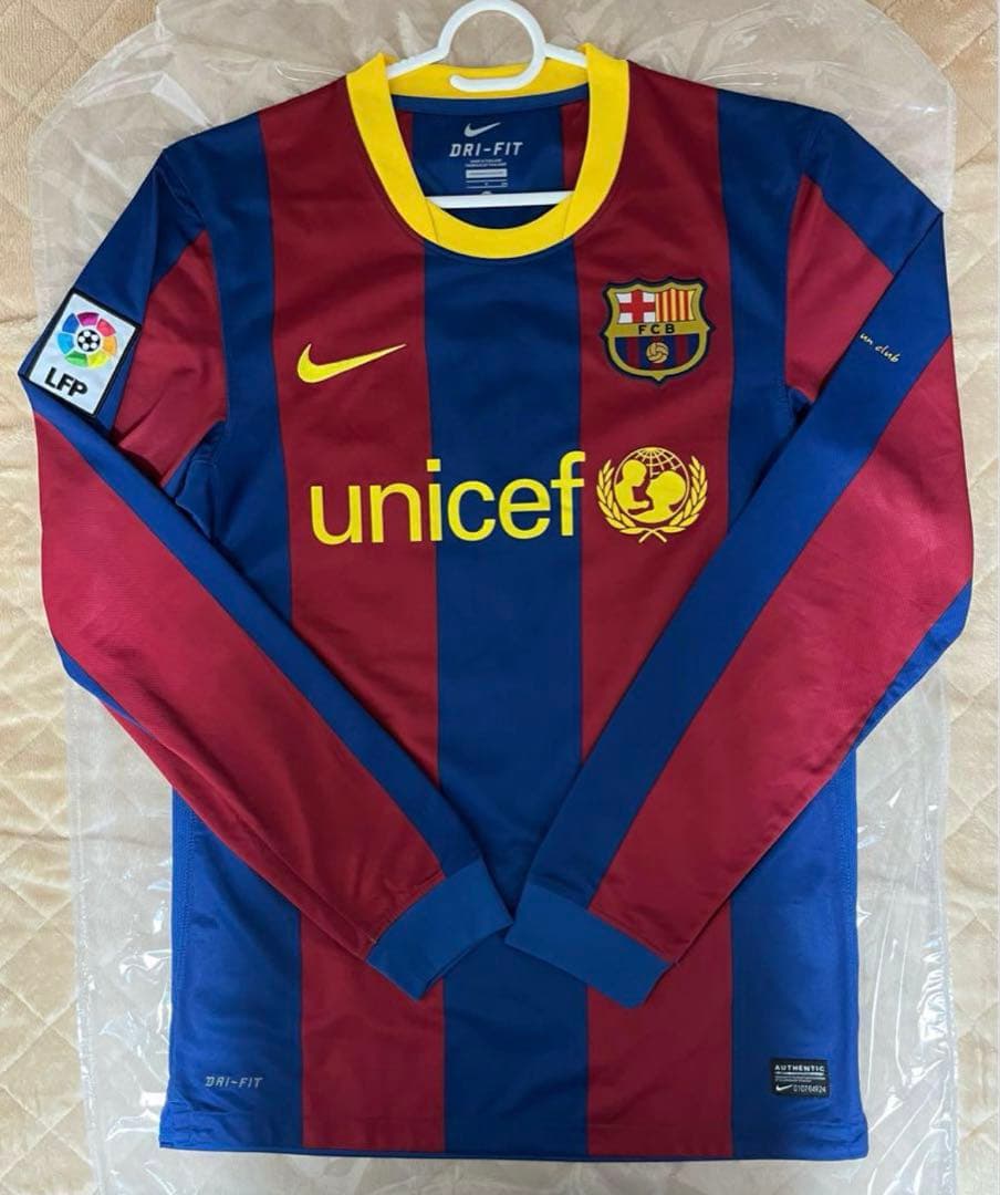 バルセロナ　メッシ　長袖ユニフォーム